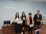 Вручення диплому за 3 місце серед бакалаврів - Анна Гавриленко