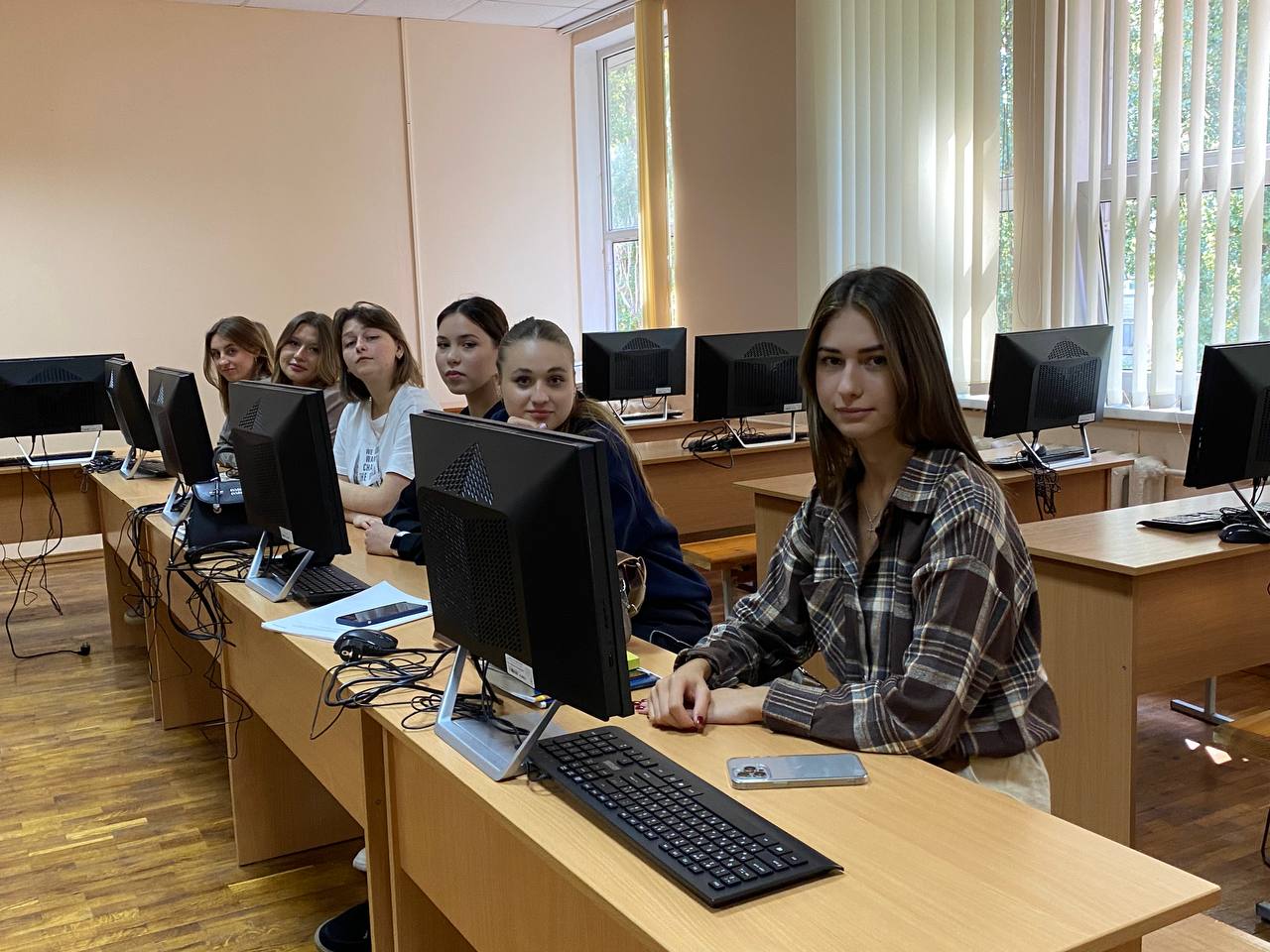 здобувачі