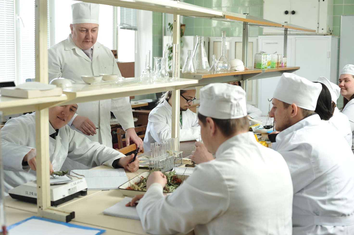 Зображення, що містить одежа, особа, у приміщенні, Робота</p>
<p>Вміст на основі ШІ може бути неправильним.